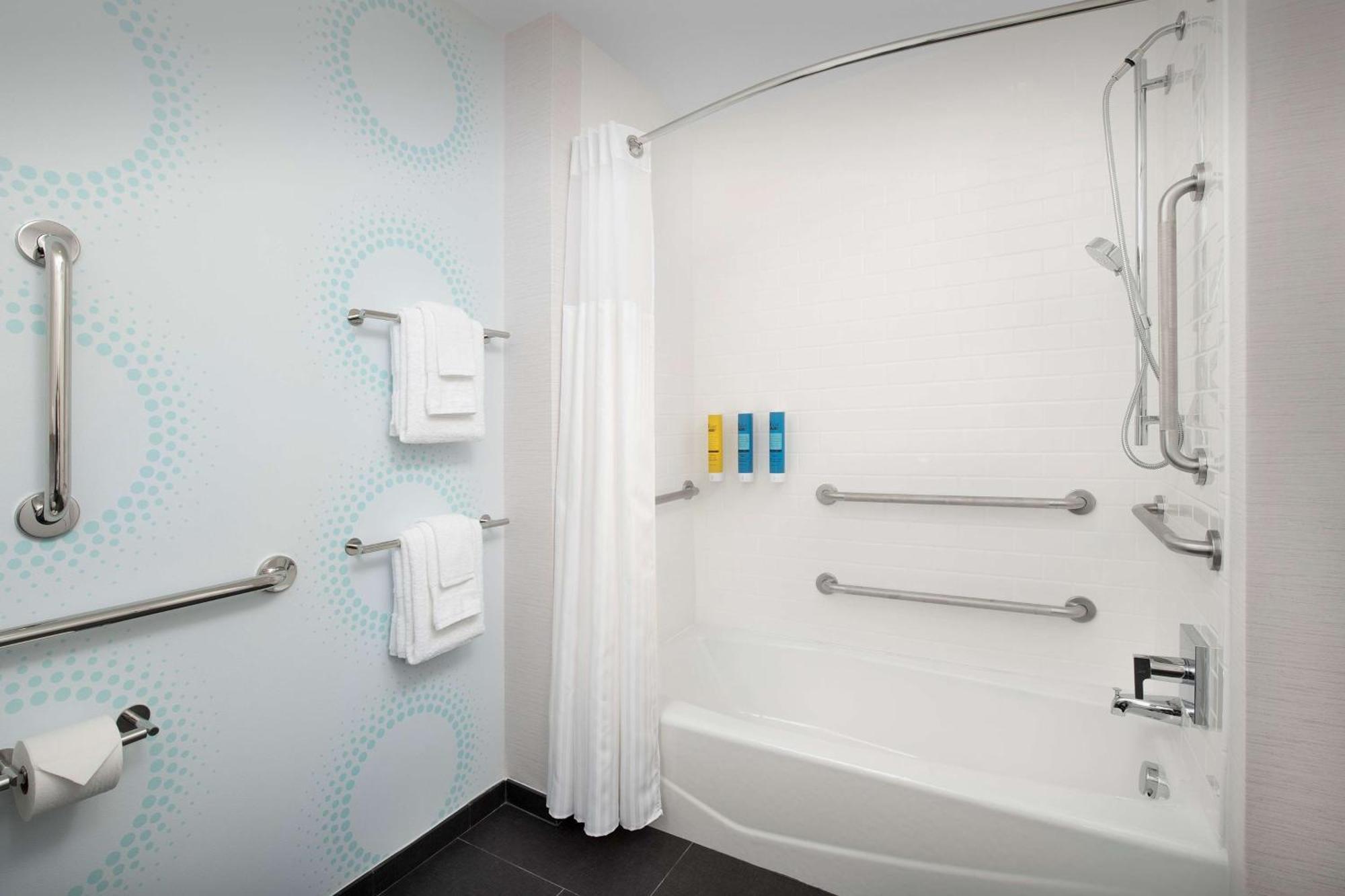 Tru By Hilton Charlotte Airport Lake Pointe Exterior foto