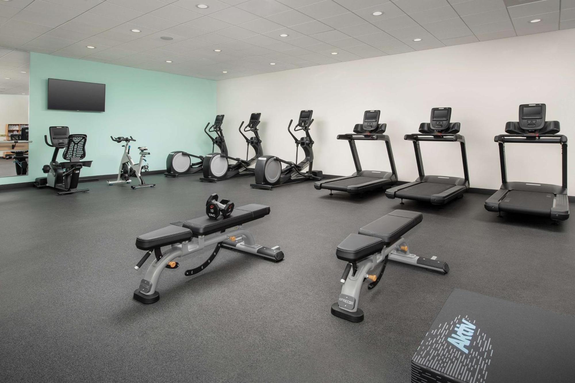 Tru By Hilton Charlotte Airport Lake Pointe Exterior foto